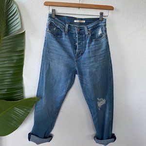 Like New! Levi's Wedgie Ankle Straight Leg Jeans